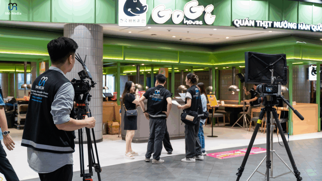 SM-Media có đội ngũ nhân sự vận hàng livestream nhiều kinh nghiệm.