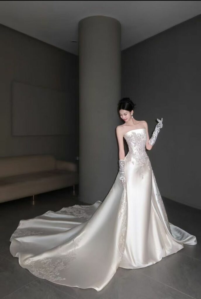 Chọn váy cưới theo dáng người